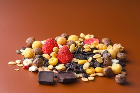 小黄象 专注中国孩子的健康食品，为成长注入阳光能量